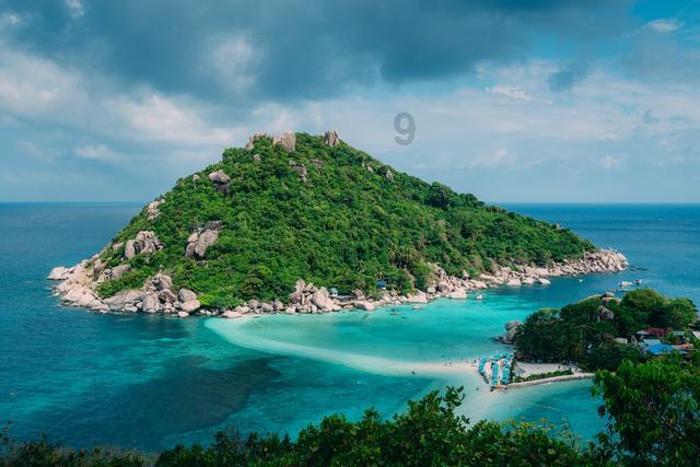 厦门门店全关!曾大排长龙的知名网红现全国大规模闭店、暂停对外加盟!奶茶行业迎来发展寒冬?
