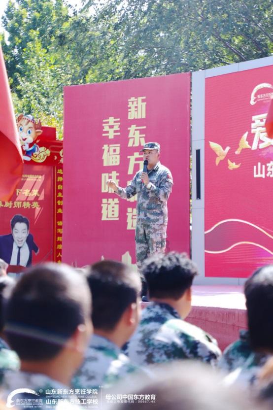 百年前清朝人的真实样貌，法国摄影家拍下的罕见彩照，差距太大了